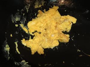 老丁的私房菜－韭黄炒鸡蛋
