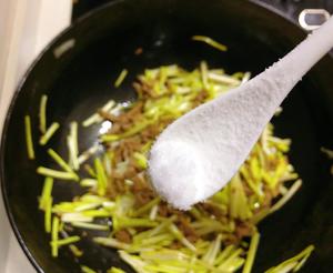 韭黄炒肉丝 ➰韭黄不只炒鸡蛋才好吃啊?