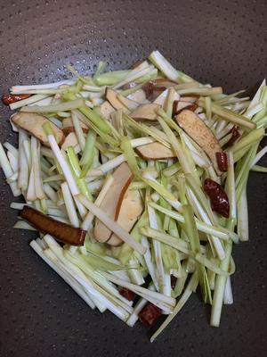 韭黄炒豆干