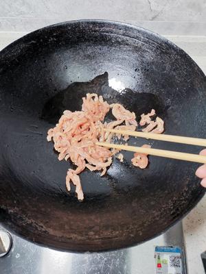 川菜俏荤的代表—韭黄肉丝