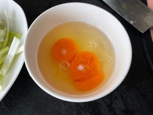 整个简单的韭黄炒蛋（手把手教学）