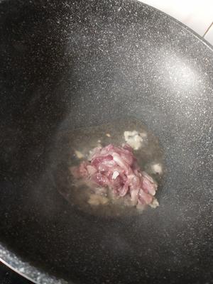〈新鲜黄花菜炒肉〉，不负美好?，欣小厨 ?