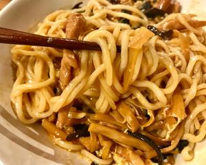 木耳鸡蛋黄花菜打卤面