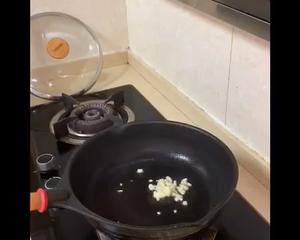 蒜炒芥兰炒出来又黑又软？口感清脆色泽鲜绿的清炒芥兰方法这里都有！