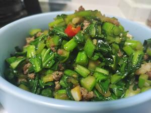 好吃的肉酱炒菜心