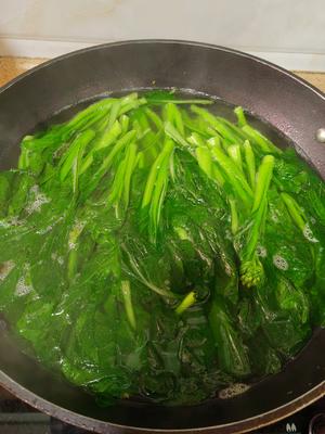 鲜嫩爽脆的蚝油菜心