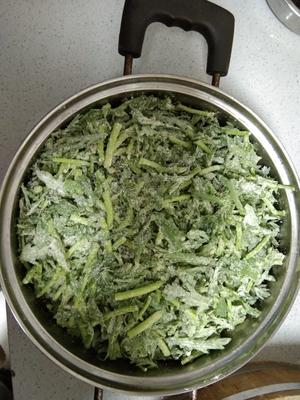 又是露肉的季节到了，低卡低脂不长肉的蒸茼蒿来啦！