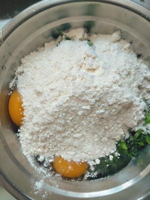 茼蒿鸡蛋饼