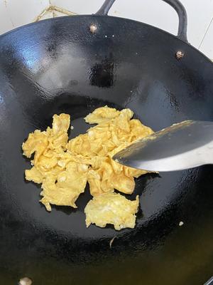 这么操作，油菜炒鸡蛋超好吃