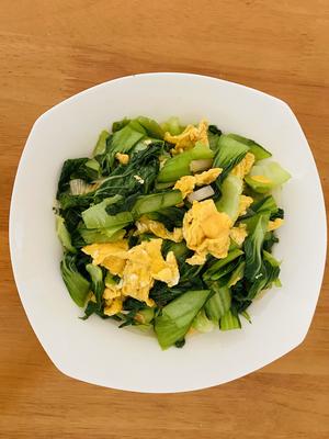 这么操作，油菜炒鸡蛋超好吃