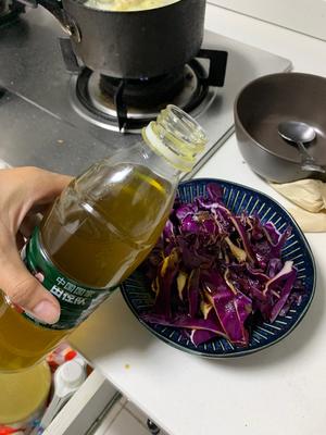 weakcement凉拌紫甘蓝
