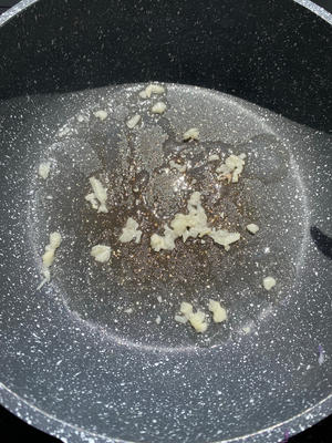 紫甘蓝炒千张