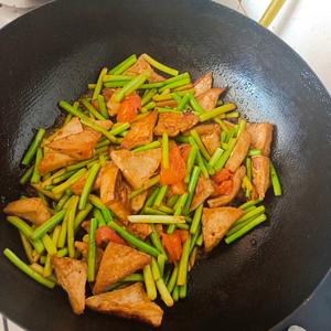 蒜薹炒豆腐
