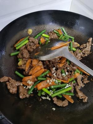 牛肉蒜薹