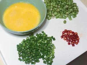 豆角（扁豆）蒜苔（蒜苗）炒鸡蛋，下饭菜