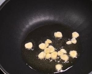好吃是好吃，就是有点费米饭?