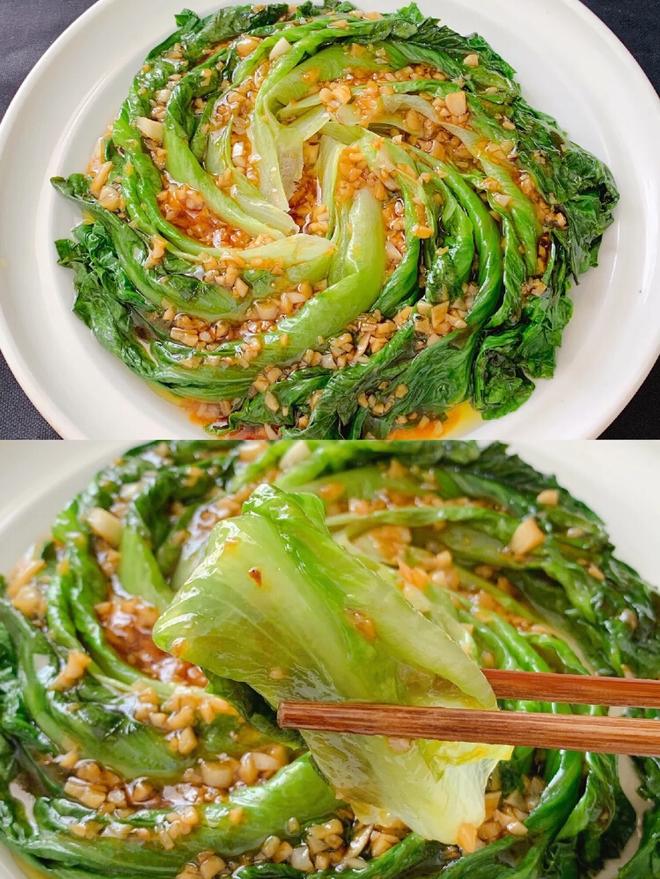 蒜蓉蚝油生菜，清脆爽口，色香味俱全
