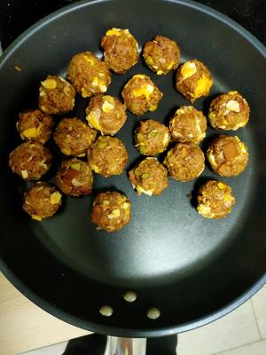 生菜包饭团