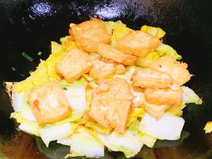 暖乎乎的娃娃菜烧豆腐，最适合转凉的天暖胃