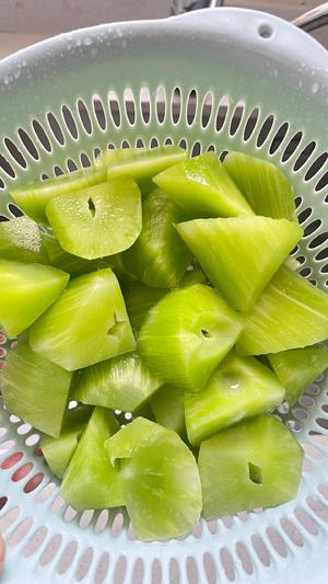 风干鸡炖莴苣