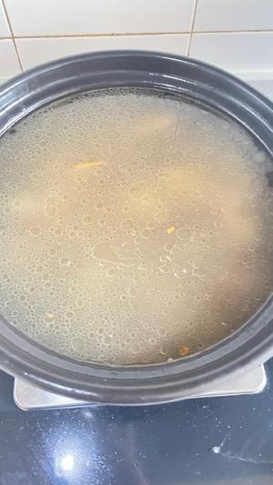 风干鸡炖莴苣