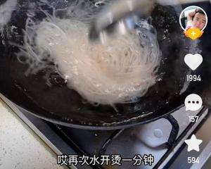 吕小厨菠菜炒粉条
