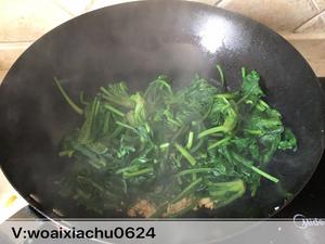 不涩口又嫩的清炒菠菜