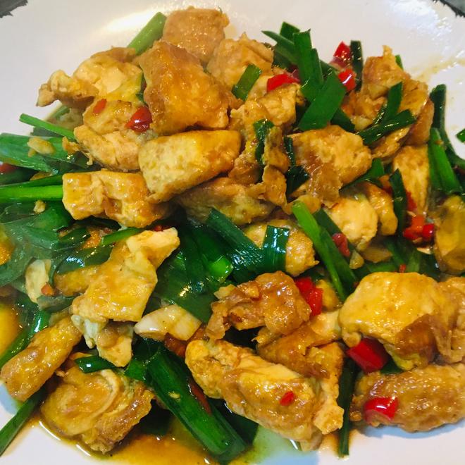 超简单的韭菜豆腐