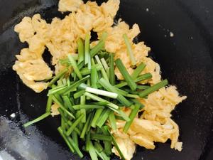 韭菜炒鸡蛋——三分钟快手下饭菜 掌握火候的秘诀
