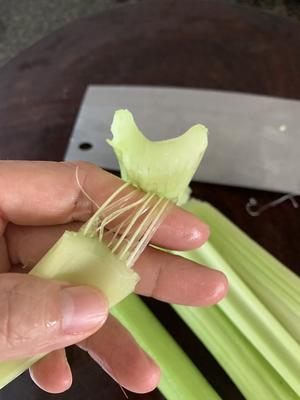 西芹木耳