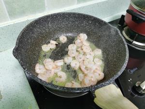 超级嫩的西芹吃法（西芹虾仁），小朋友也可以吃很多