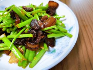 超级嫩的西芹吃法（西芹虾仁），小朋友也可以吃很多