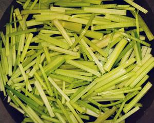素炒芹菜