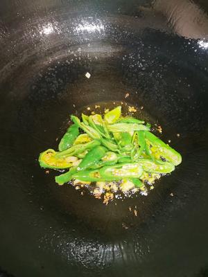 炒菱角