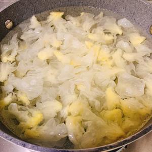 马蹄银耳羹