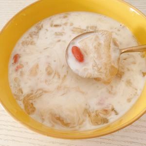马蹄银耳羹