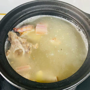 咸肉排骨冬笋腌笃鲜