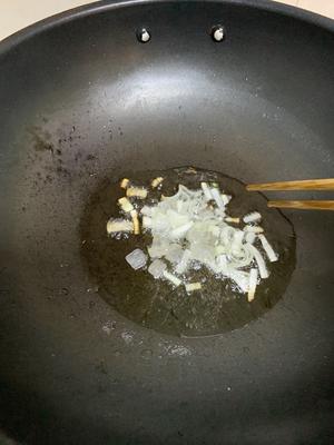 一个人能吃两盘的油焖笋