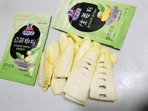 春笋鲜虾片煲汤