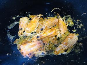 春笋鲜虾片煲汤