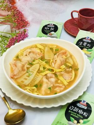 春笋鲜虾片煲汤