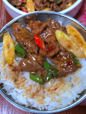 下饭神器又来了，试试这道春笋炒牛肉！！