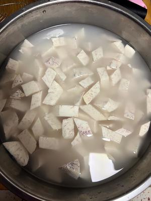 拔丝荔浦芋头（附炒糖视频）