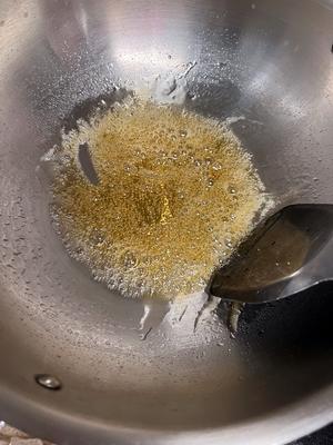 拔丝荔浦芋头（附炒糖视频）