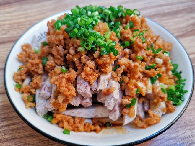 自从学会芋头这么做，孩子和我抢着吃，10分钟出锅，上桌连汤不剩