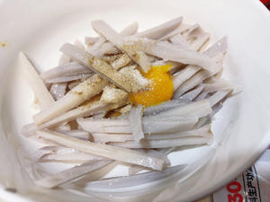 没有一节藕能活着走出湖北——湖北名菜麻辣鲜香的【干煸藕丝】【家常菜系列10】