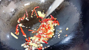 没有一节藕能活着走出湖北——湖北名菜麻辣鲜香的【干煸藕丝】【家常菜系列10】