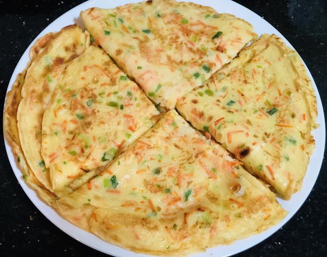胡萝卜葱花鸡蛋饼