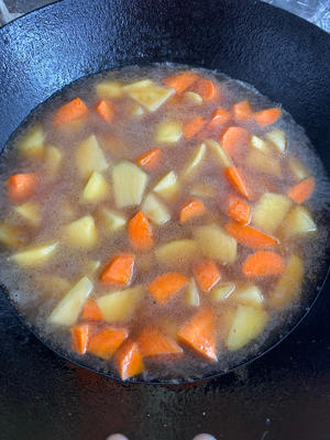 土豆烩胡萝卜