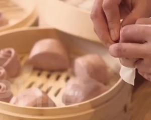 【覆盆子果酱刀切馒头/玫瑰馒头】压面机做光洁馒头技术总结